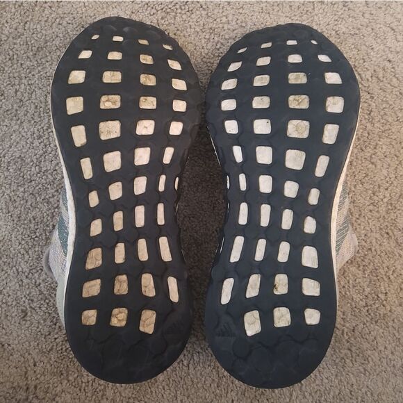 Adidas Pureboost Men Sneakers Ash Silver/Green/Yellow AQ0051 SZ 11.5 PRE-OWNED - Picture 6 of 7